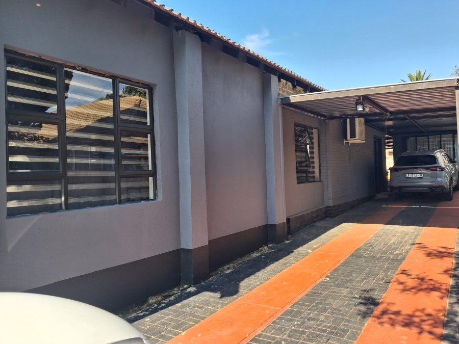 3 Bedroom Property for Sale in Stilfontein Ext 3 North West